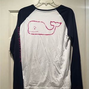 EUC Vineyard Vines Baseball style tee. Sz Med.  Cotton! Navy/Pink.